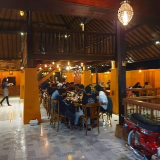 Restoran Cafe hits di Denpasar